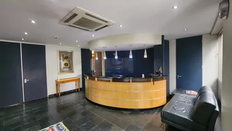 40 Bath Avenue, Rosebank